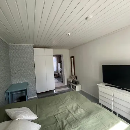 Koko Huoneisto Jaervinaekoealalla Apartment *